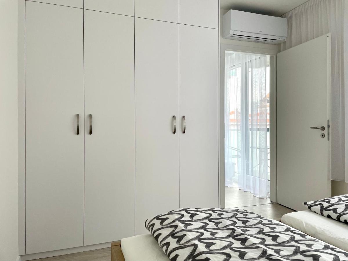 Central Stay Bratislava Buitenkant foto