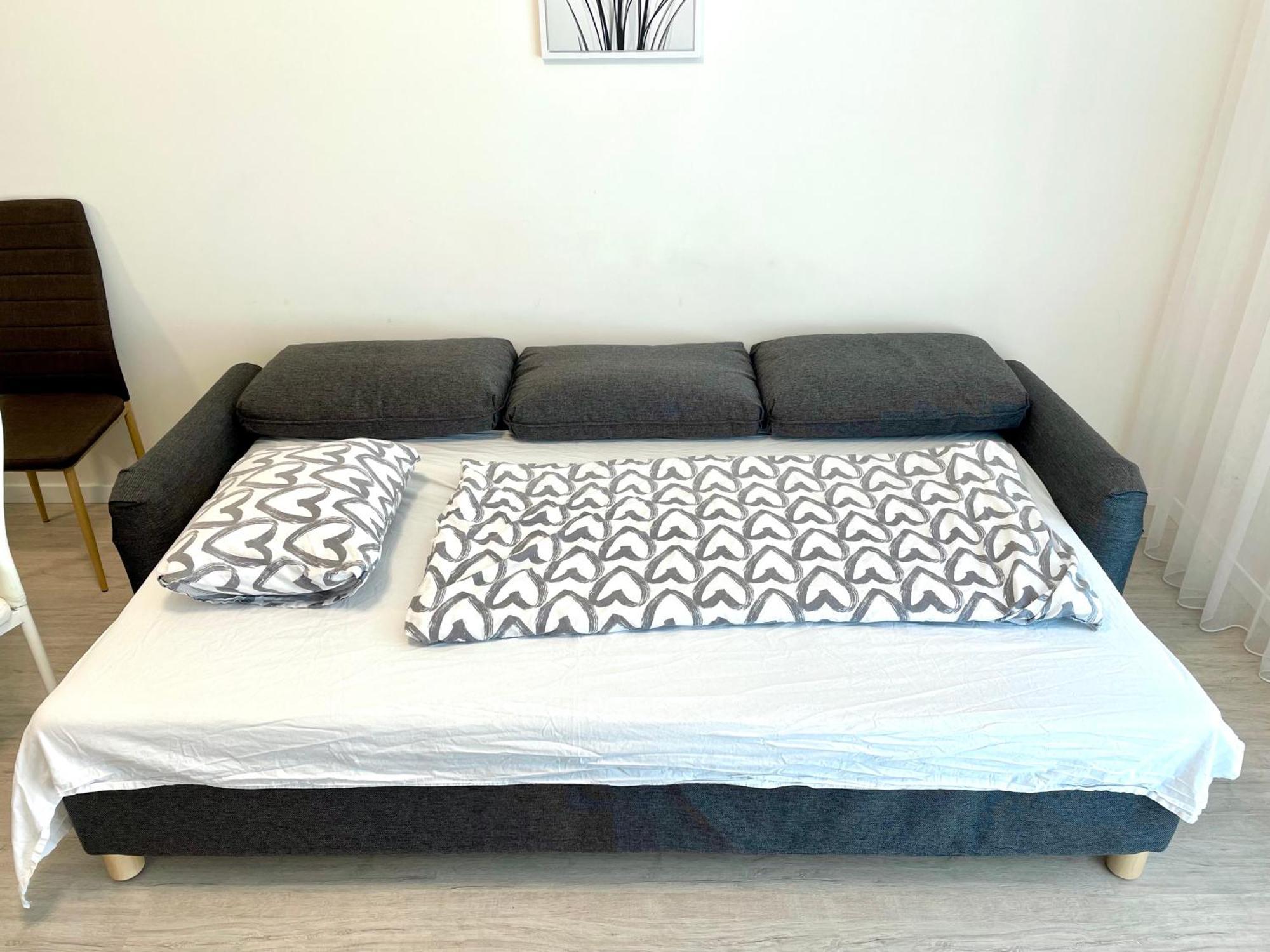 Central Stay Bratislava Buitenkant foto